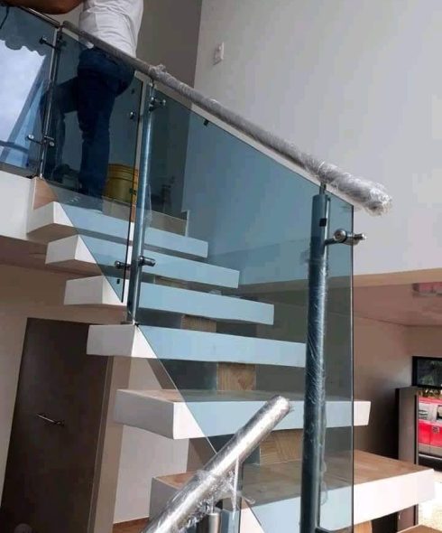suministro de balcones en vidrio